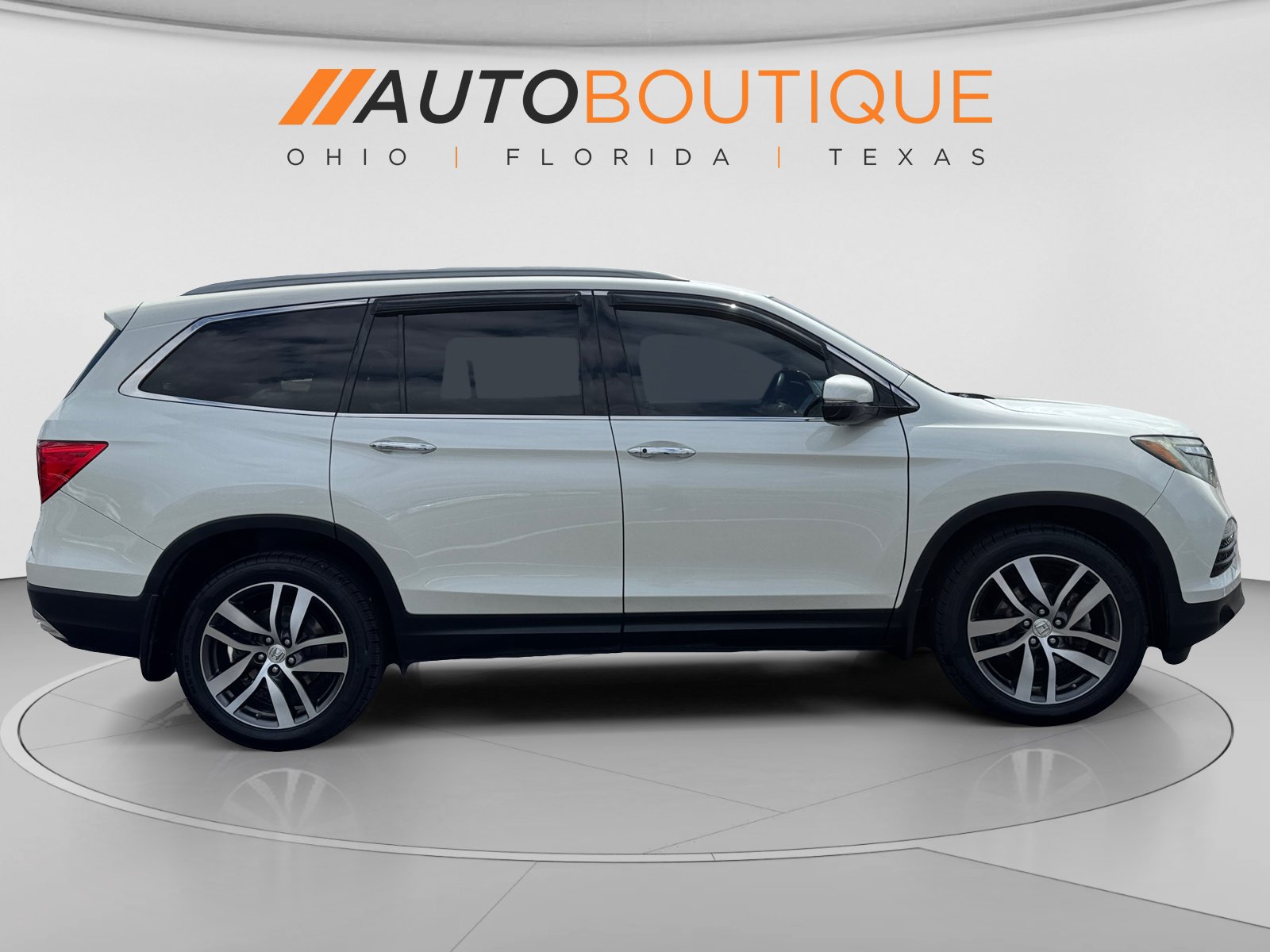 Used 2018 Honda Pilot Elite image 6