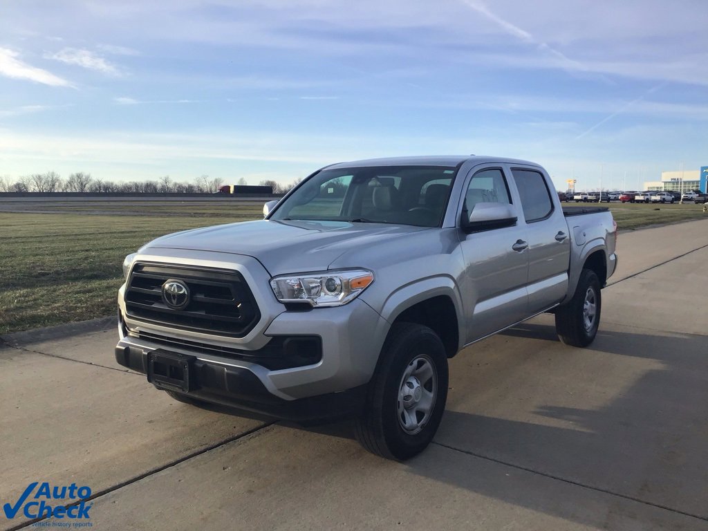 Used 2022 Toyota Tacoma SR image 8