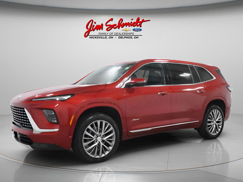 Used 2025 Buick Enclave Avenir w/ Super Cruise Package image 2