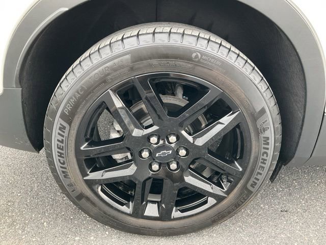 Certified 2023 Chevrolet Blazer LT w/ LPO, Black Grille Bar Package AWD/4WD image 18