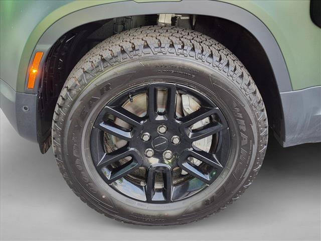 New 2026 Land Rover Defender 110 S AWD/4WD image 9