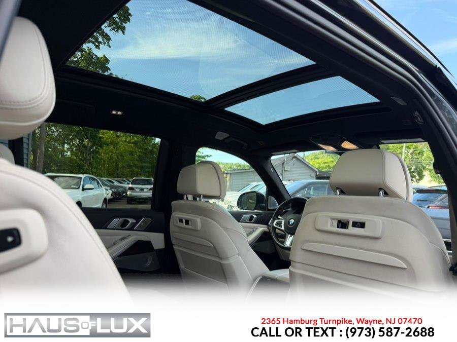 Used 2020 BMW X7 M50i w/ Dynamic Handling Package AWD/4WD image 5