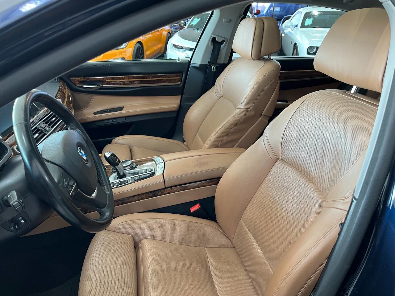 Used 2014 BMW 740Li image 18