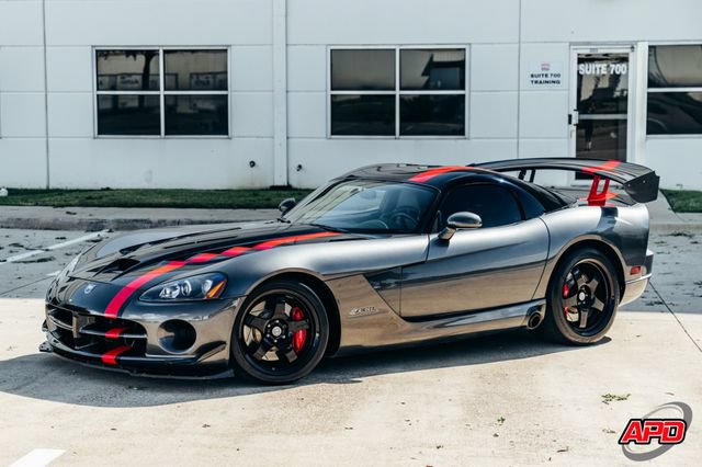 Used 2009 Dodge Viper ACR RWD image 4