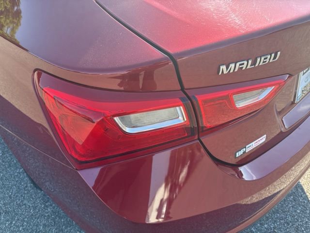 Used 2018 Chevrolet Malibu LT FWD image 10
