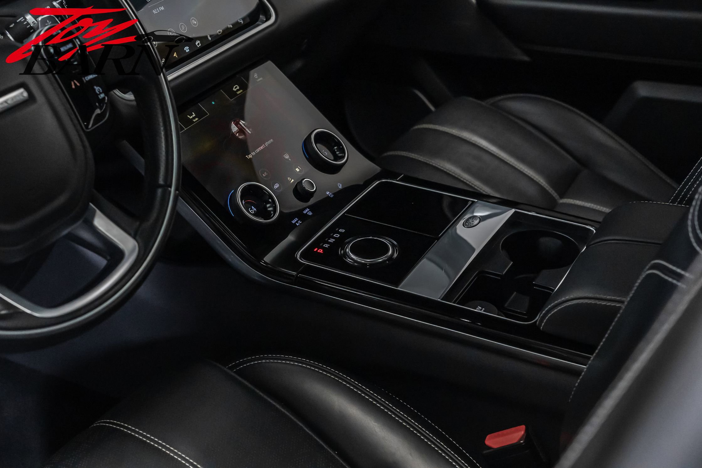 Used 2018 Land Rover Range Rover Velar R-Dynamic HSE image 30