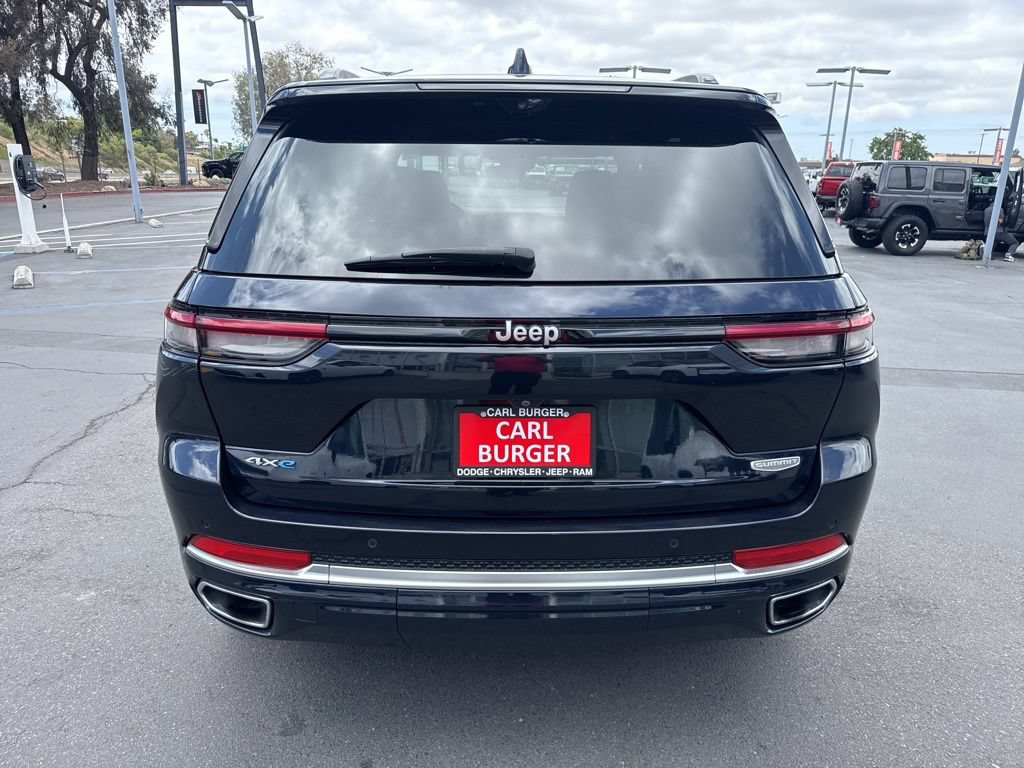 Used 2024 Jeep Grand Cherokee Summit AWD/4WD image 6