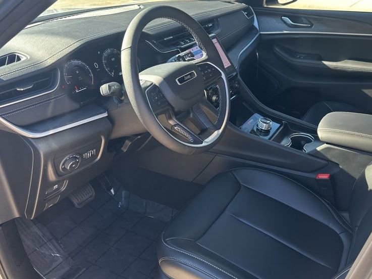 New 2025 Jeep Grand Cherokee L Limited image 8