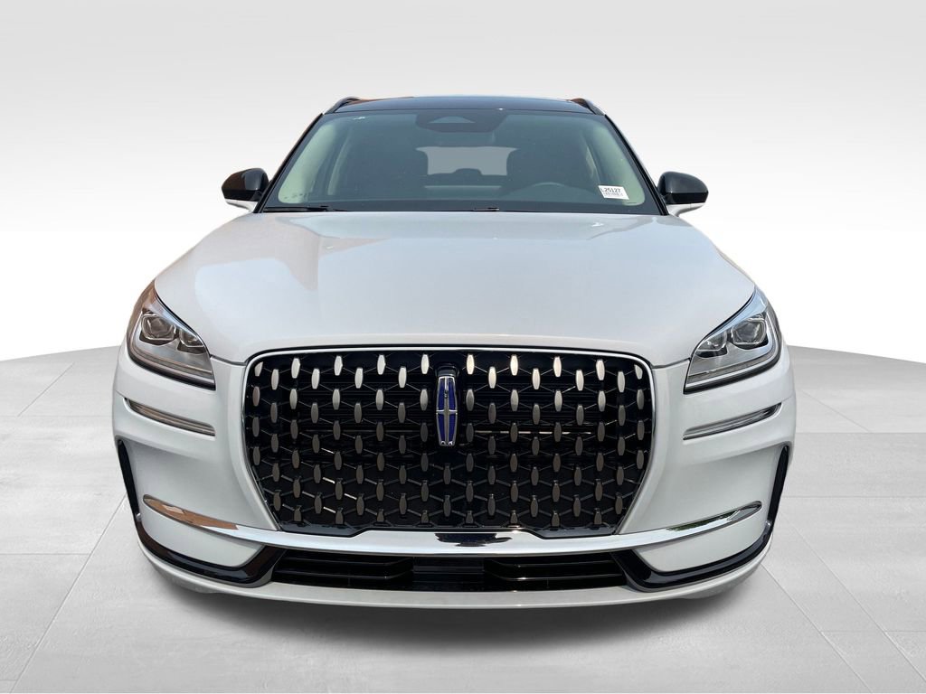 New 2025 Lincoln Corsair Grand Touring image 8