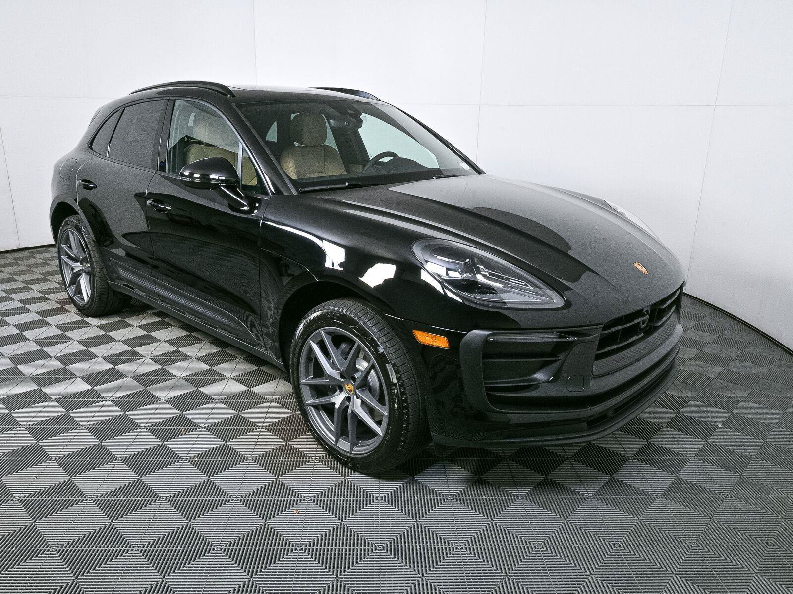 New 2026 Porsche Macan AWD/4WD image 26