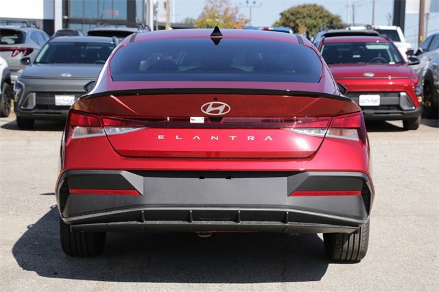 Certified 2026 Hyundai Elantra Sport image 6
