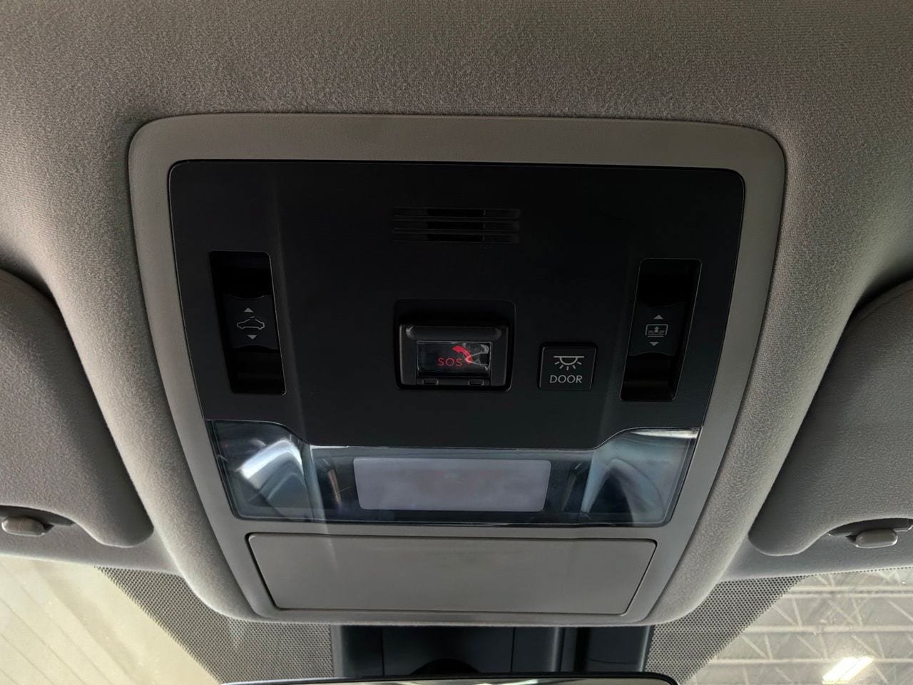 Used 2022 Lexus RX 450h AWD w/ Premium Package image 19