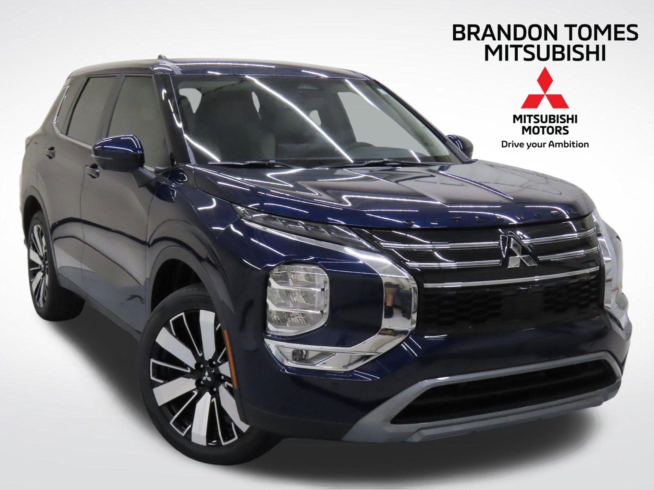 New 2025 Mitsubishi Outlander SE