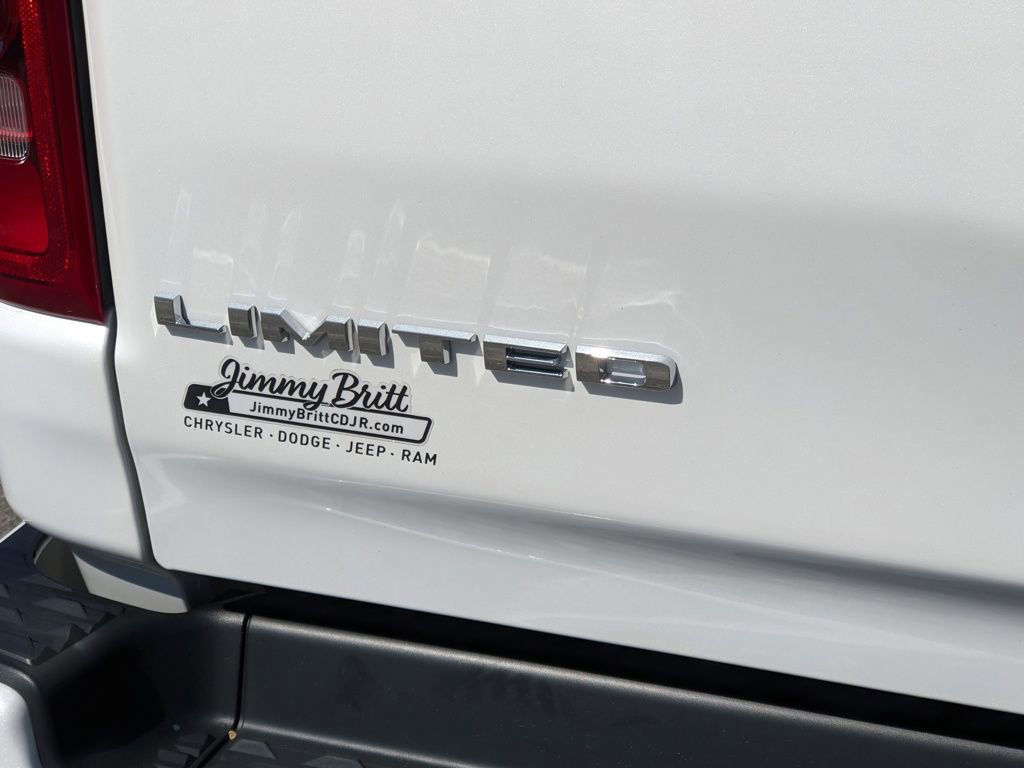 Certified 2022 RAM 1500 Limited w/ Body Color Bumper Group image 26