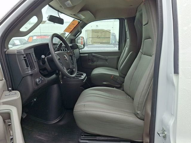 New 2024 GMC Savana 2500 w/ Driver Convenience Package RWD image 5