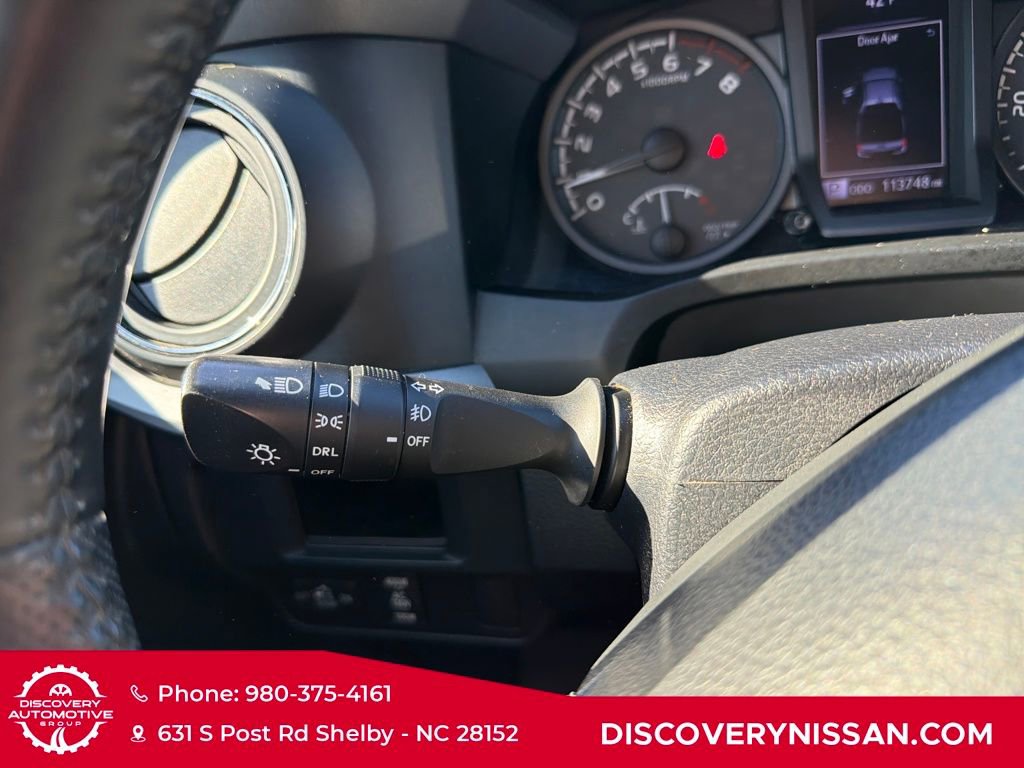 Used 2016 Toyota Tacoma TRD Sport image 25