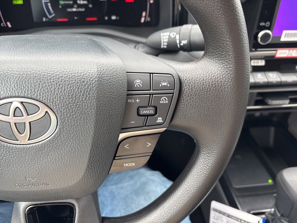 Used 2026 Toyota Camry LE w/ Convenience Package FWD image 22