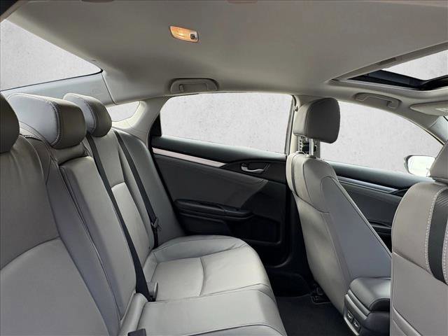 Used 2016 Honda Civic Touring image 19