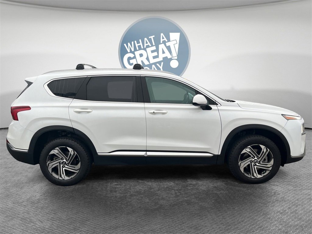 Used 2022 Hyundai Santa Fe SEL image 2