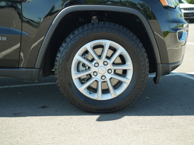 Used 2022 Jeep Grand Cherokee Laredo E RWD image 43