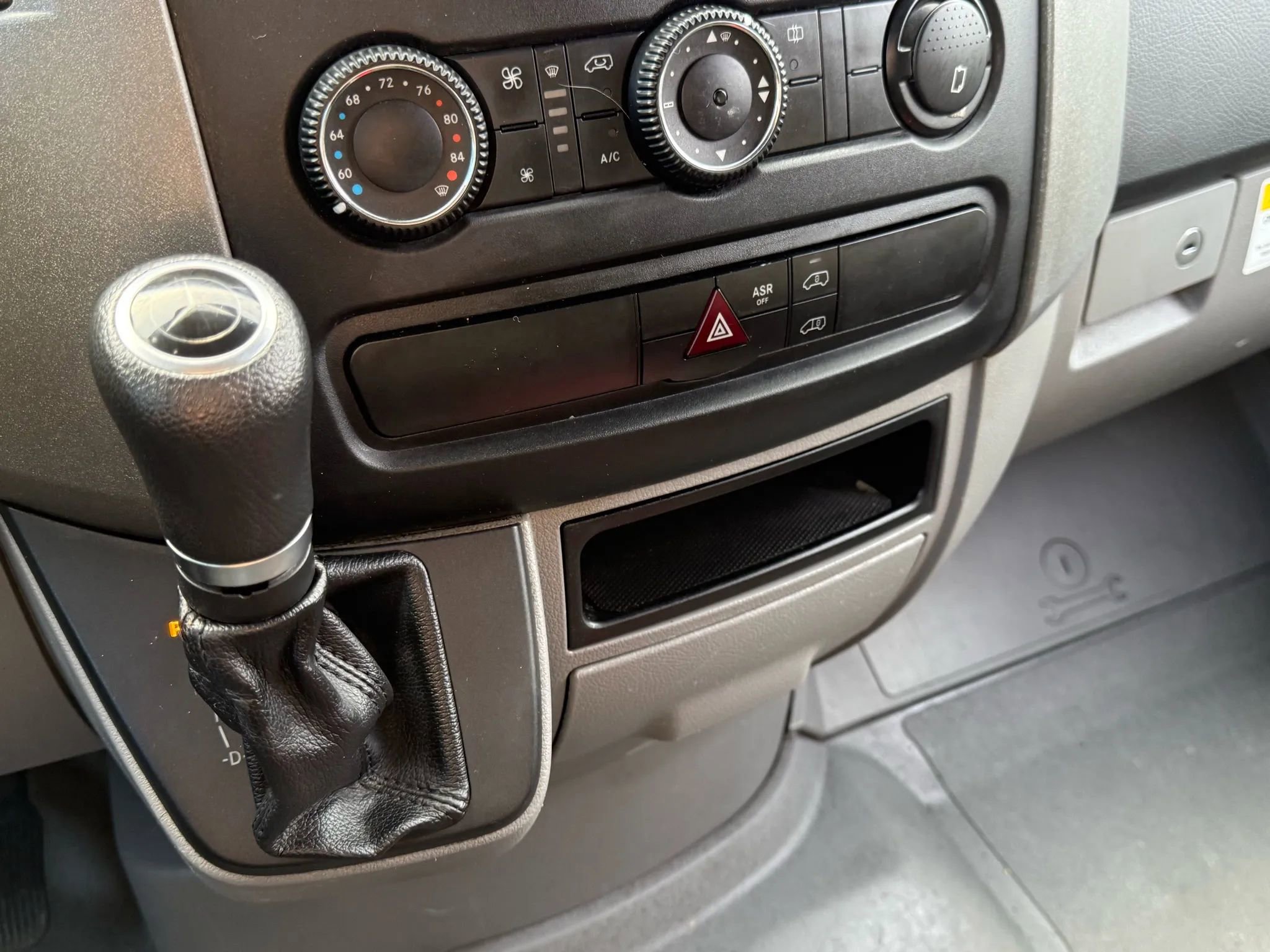 Used 2016 Mercedes-Benz Sprinter 3500 image 19