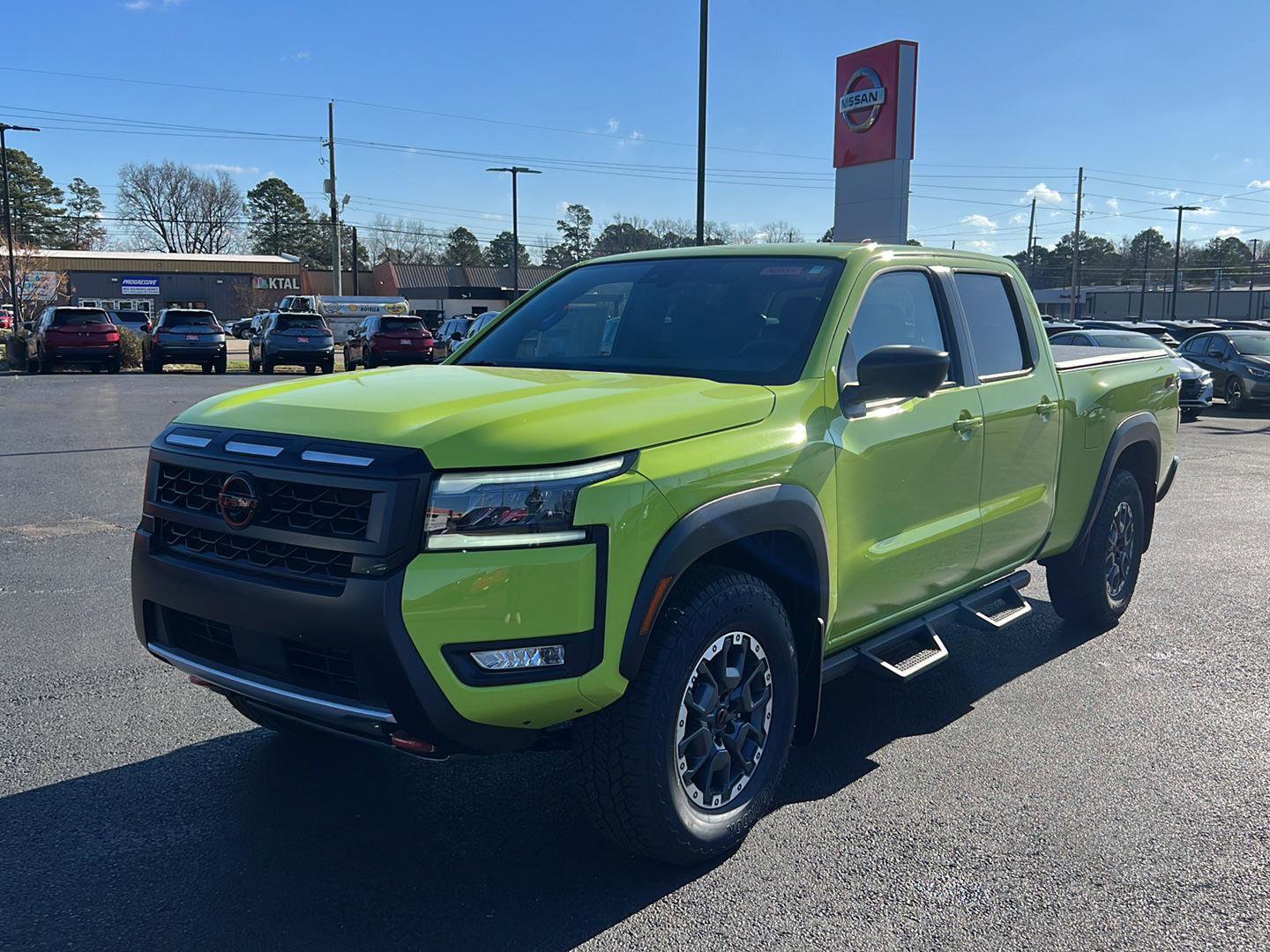 New 2026 Nissan Frontier PRO-4X w/ Pro-4x Convenience Package