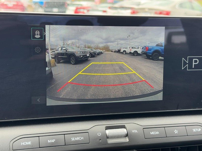 Used 2025 Kia K4 FWD image 22