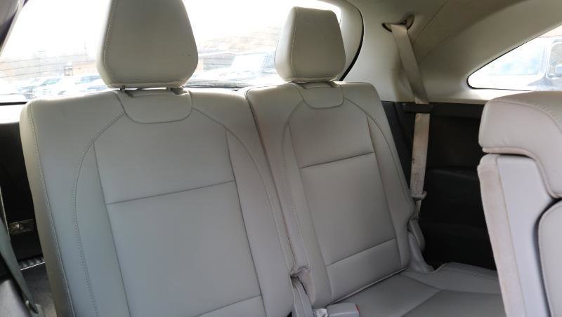 Used 2019 Acura MDX SH-AWD image 16