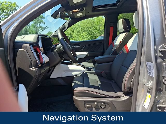 Used 2026 GMC Canyon AT4X AWD/4WD image 2