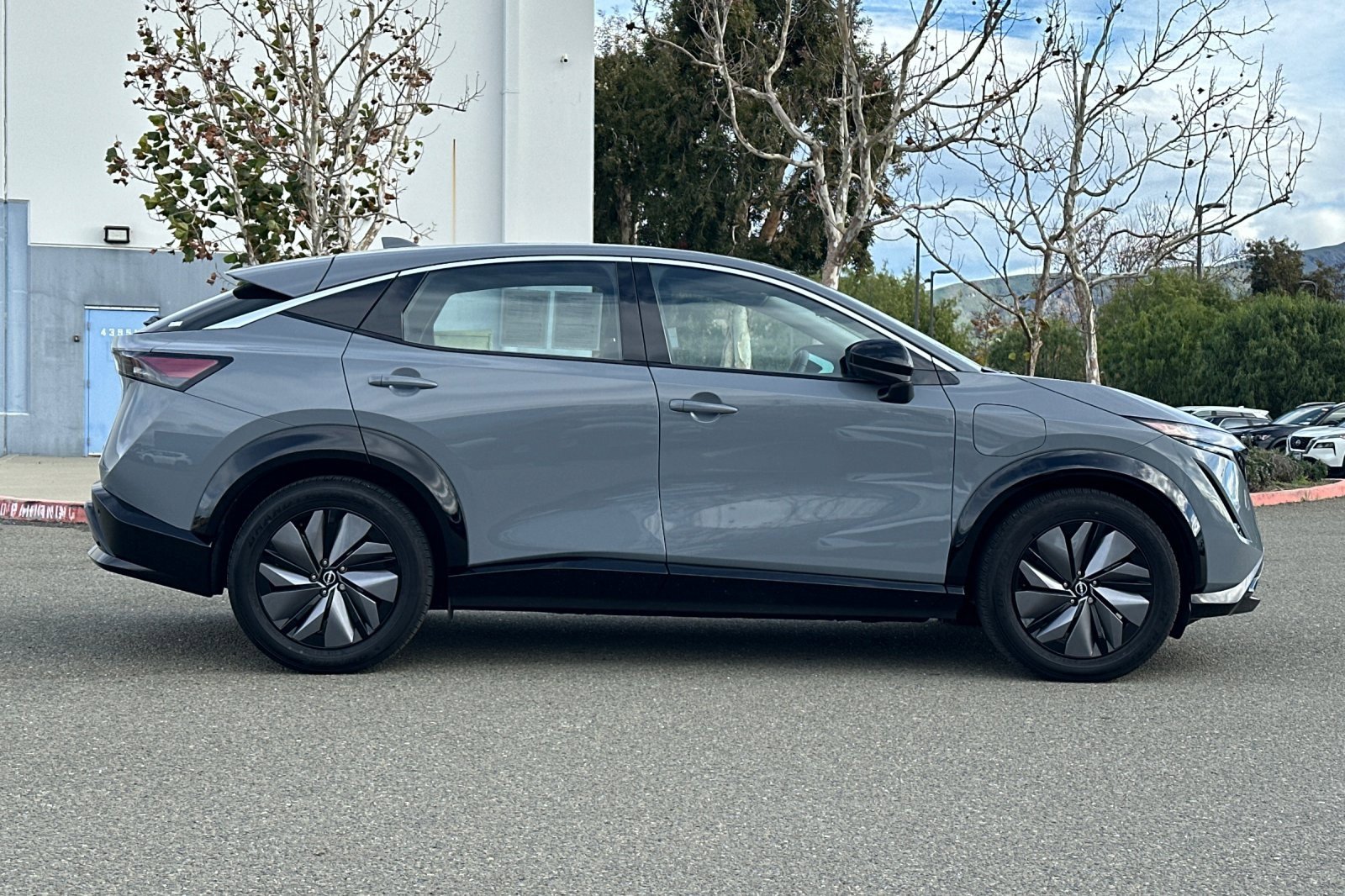 Certified 2024 Nissan Ariya FWD image 3