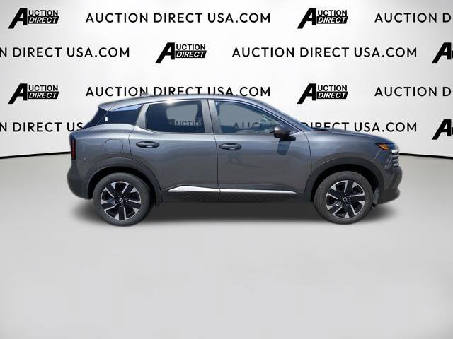 Used 2025 Nissan Kicks SV AWD/4WD image 5