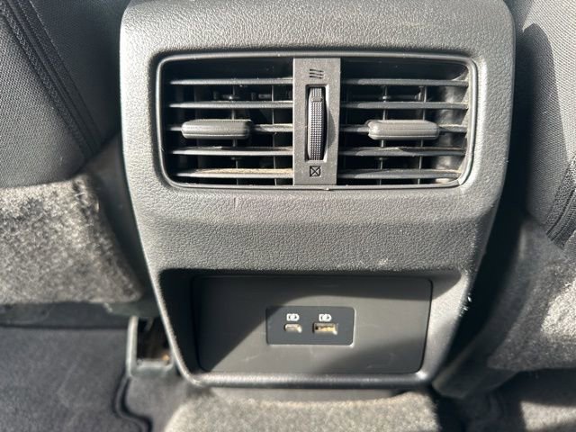 Used 2022 Nissan Rogue SV image 23