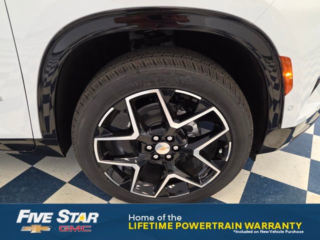 New 2026 Chevrolet Traverse High Country w/ LPO, Floor Liner Package FWD image 11