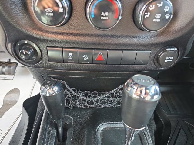 Used 2015 Jeep Wrangler Unlimited Sport w/ Quick Order Package 24S image 26