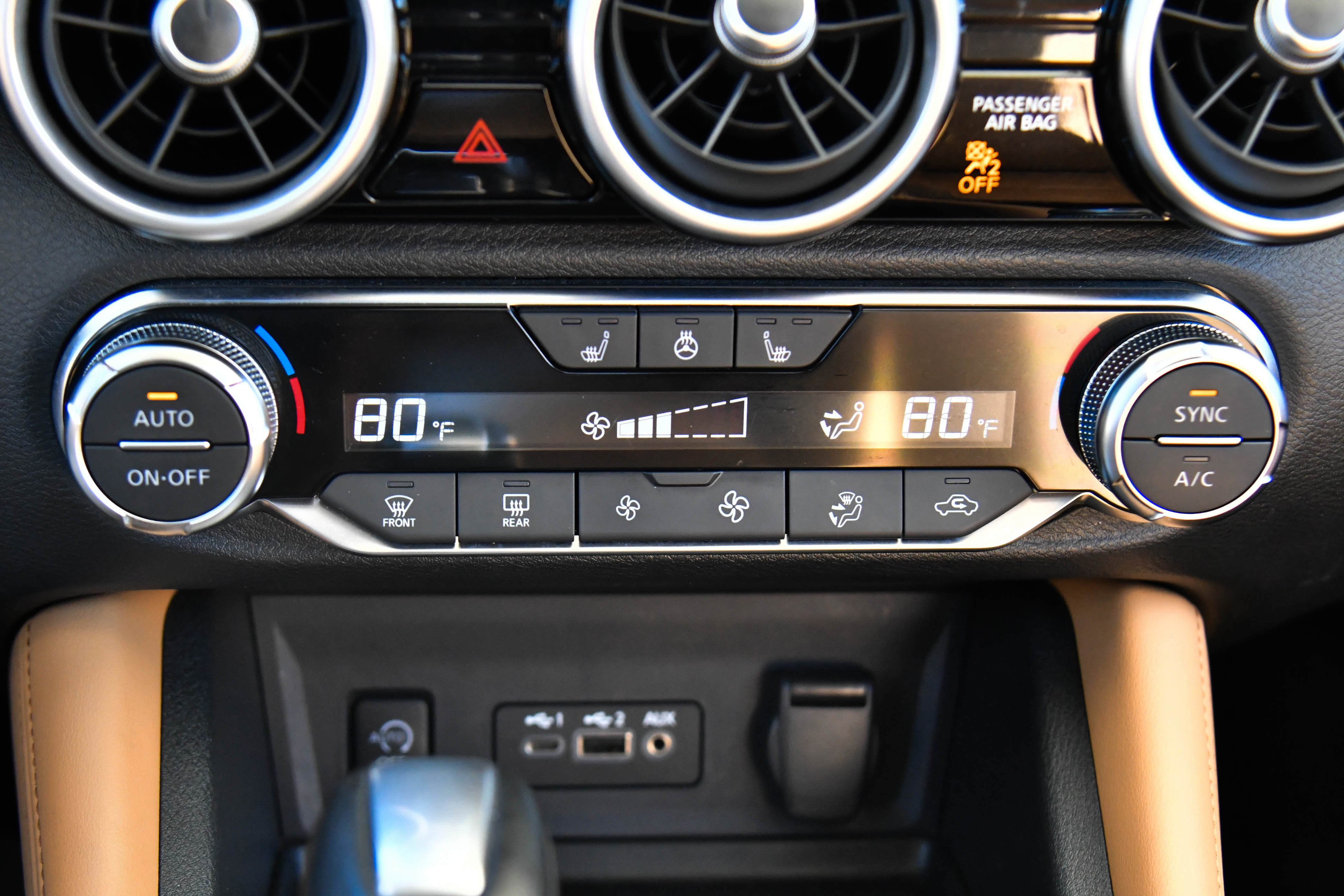 Used 2025 Nissan Sentra SV w/ SV Premium Package FWD image 27