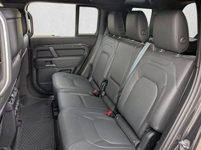 Used 2026 Land Rover Defender 110 X-Dynamic SE AWD/4WD image 20