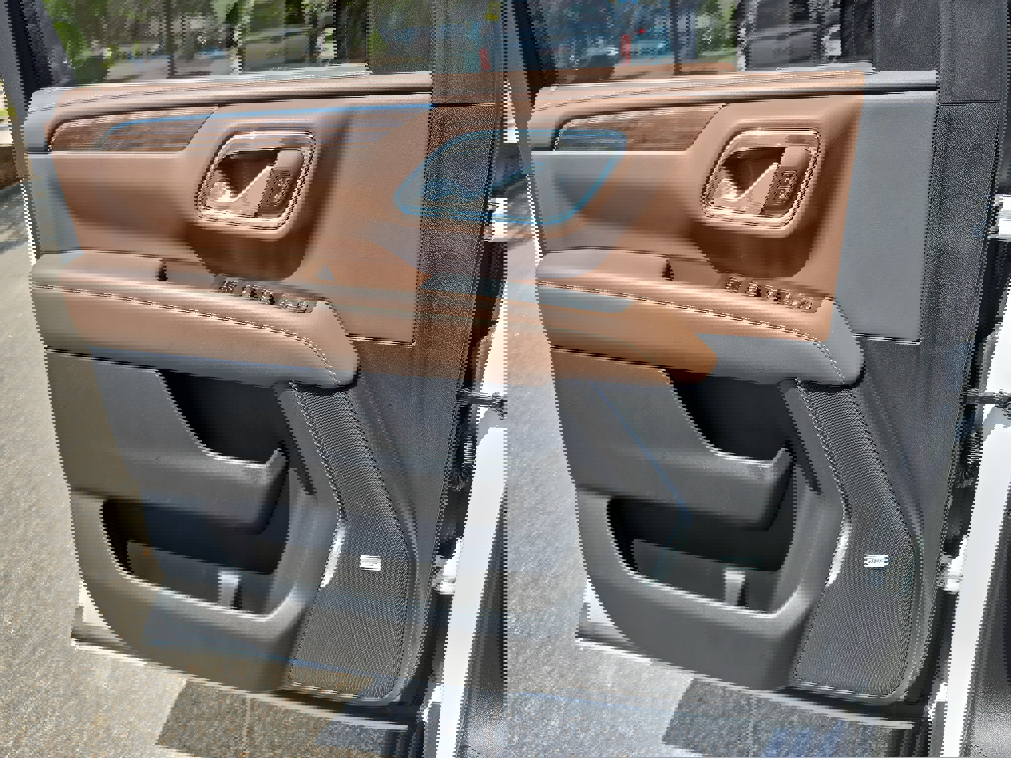 Used 2023 Chevrolet Tahoe High Country image 27