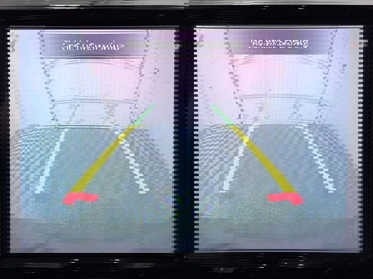 Used 2022 Chrysler Pacifica Touring-L image 24