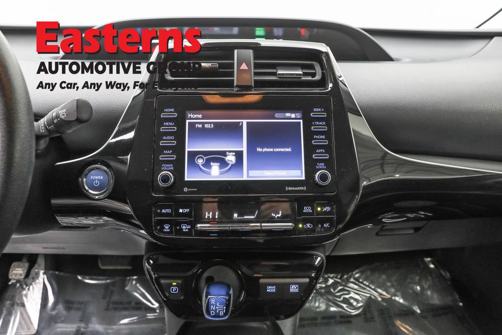 Used 2022 Toyota Prius LE image 12