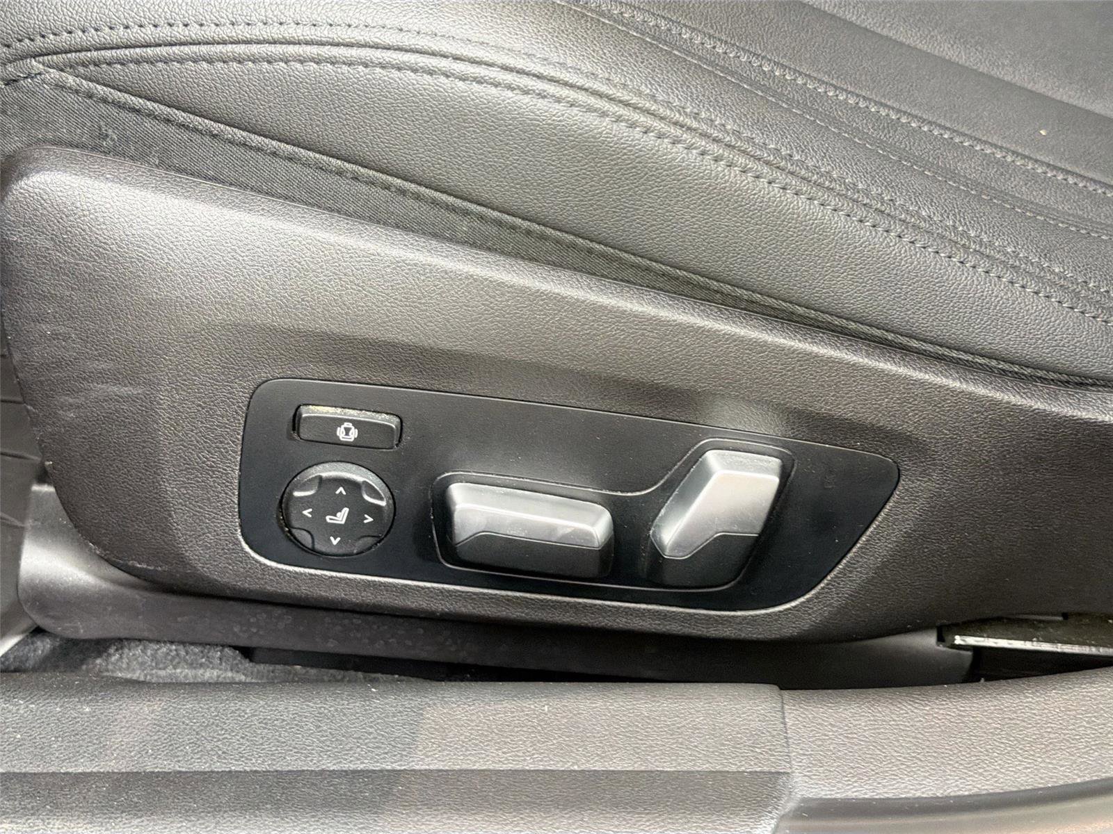 Used 2020 BMW M340i w/ Driving Assistance Package RWD image 19