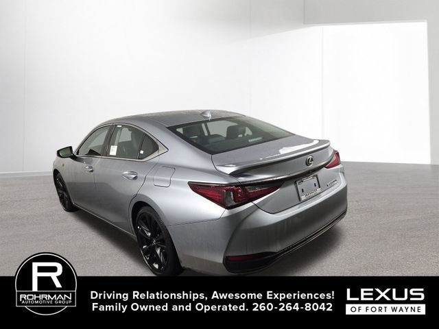Used 2025 Lexus ES 300h F Sport image 9