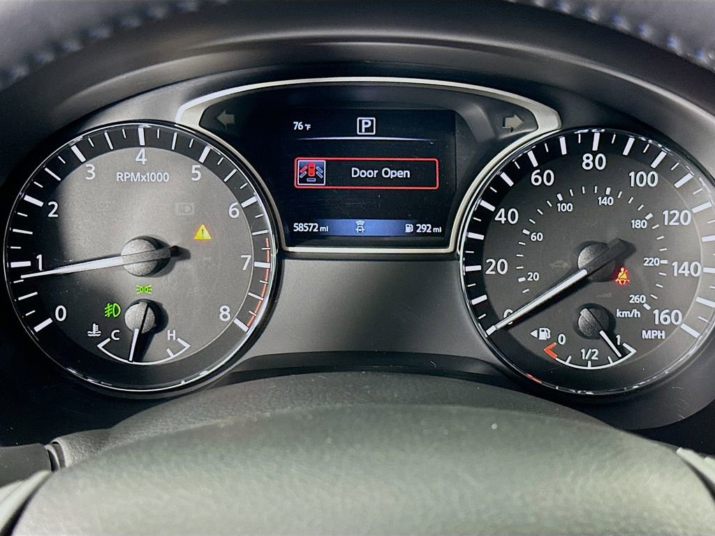 Used 2018 Nissan Altima 2.5 SR w/ SR Midnight Edition FWD image 12