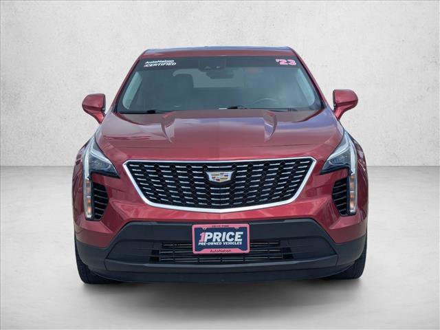 Used 2023 Cadillac XT4 Luxury w/ Cold Weather Package FWD image 2