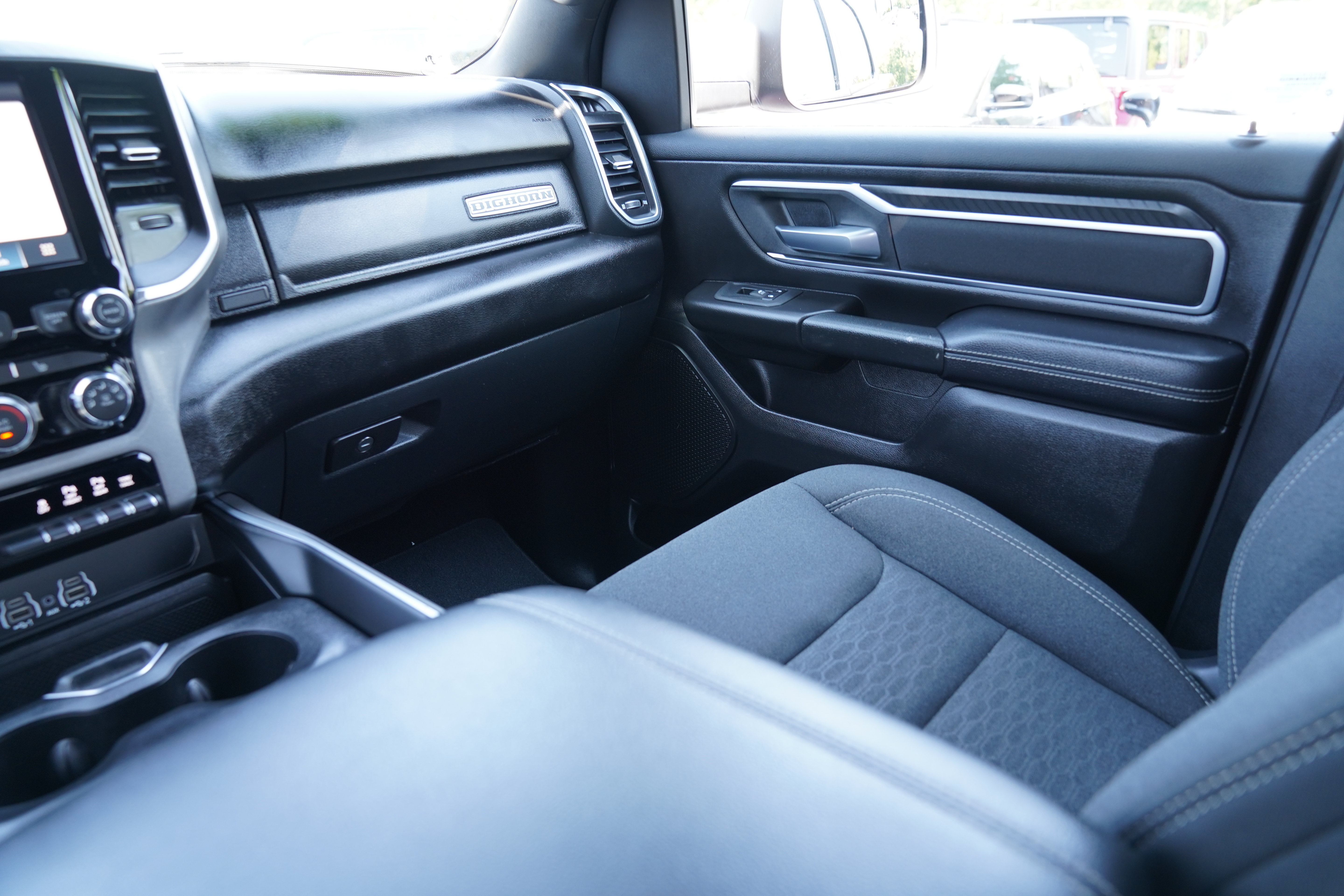 Used 2025 RAM 1500 Big Horn AWD/4WD image 12