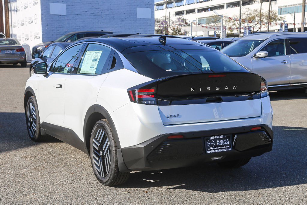New 2026 Nissan Leaf SV+ w/ Floor Mat Package (SV+) FWD image 6