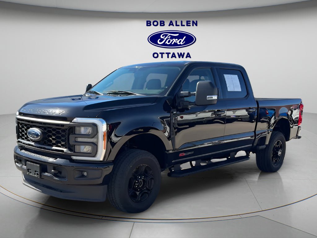 Used 2023 Ford F250 XLT w/ XLT Premium Package AWD/4WD image 1