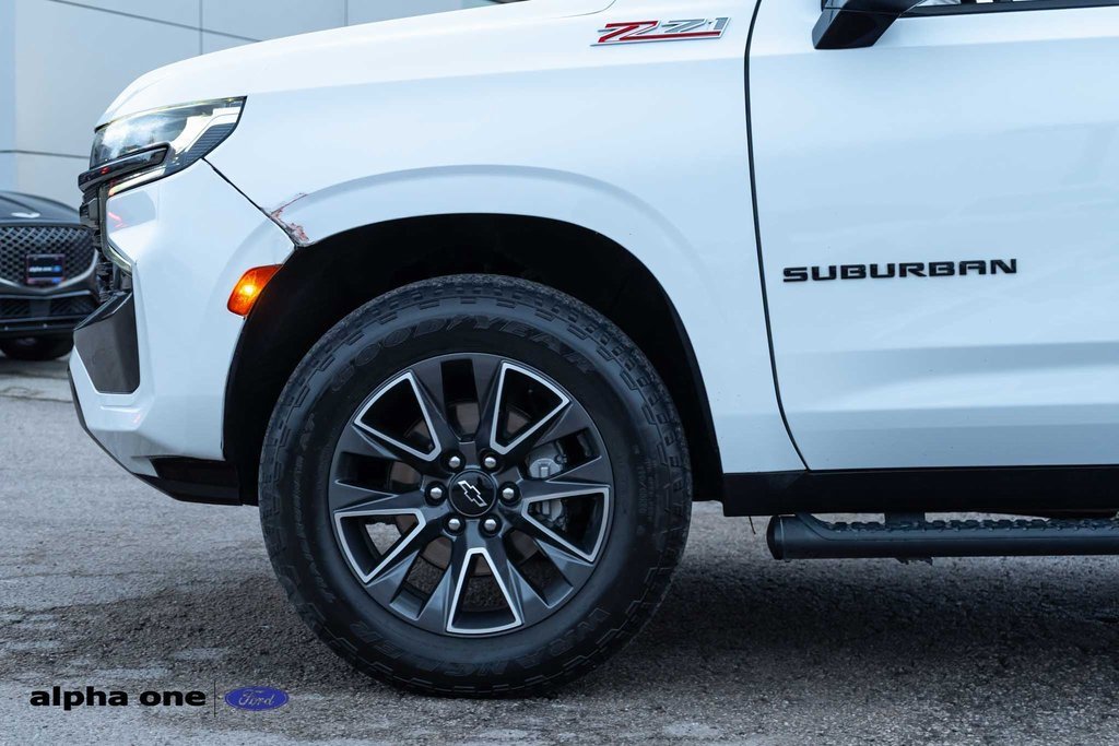 Used 2022 Chevrolet Suburban Z71 image 10