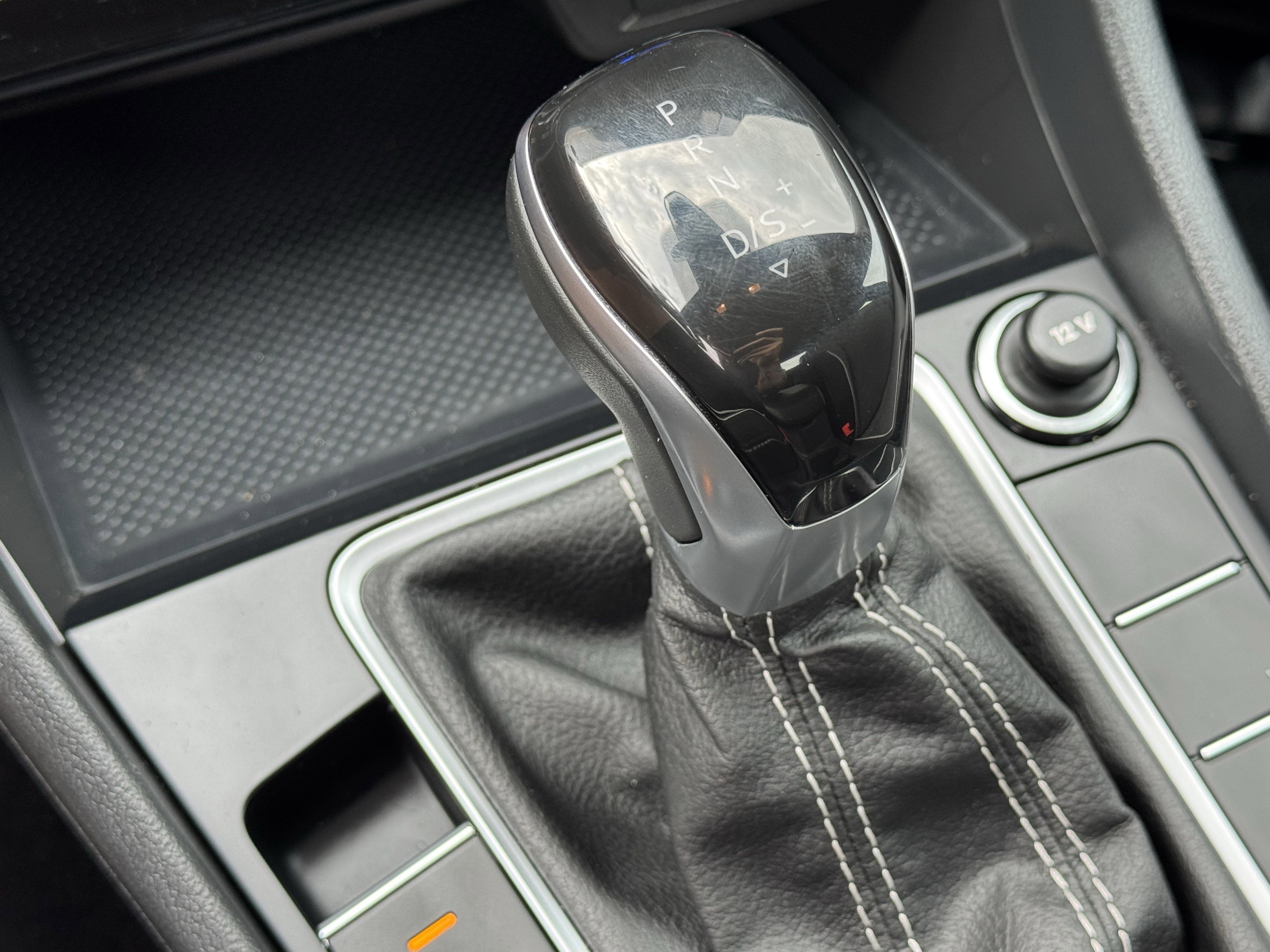 Used 2025 Volkswagen Jetta Sport FWD image 21