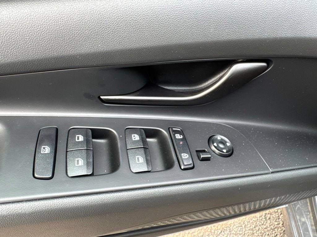New 2026 Hyundai Elantra SEL Sport Premium FWD image 11