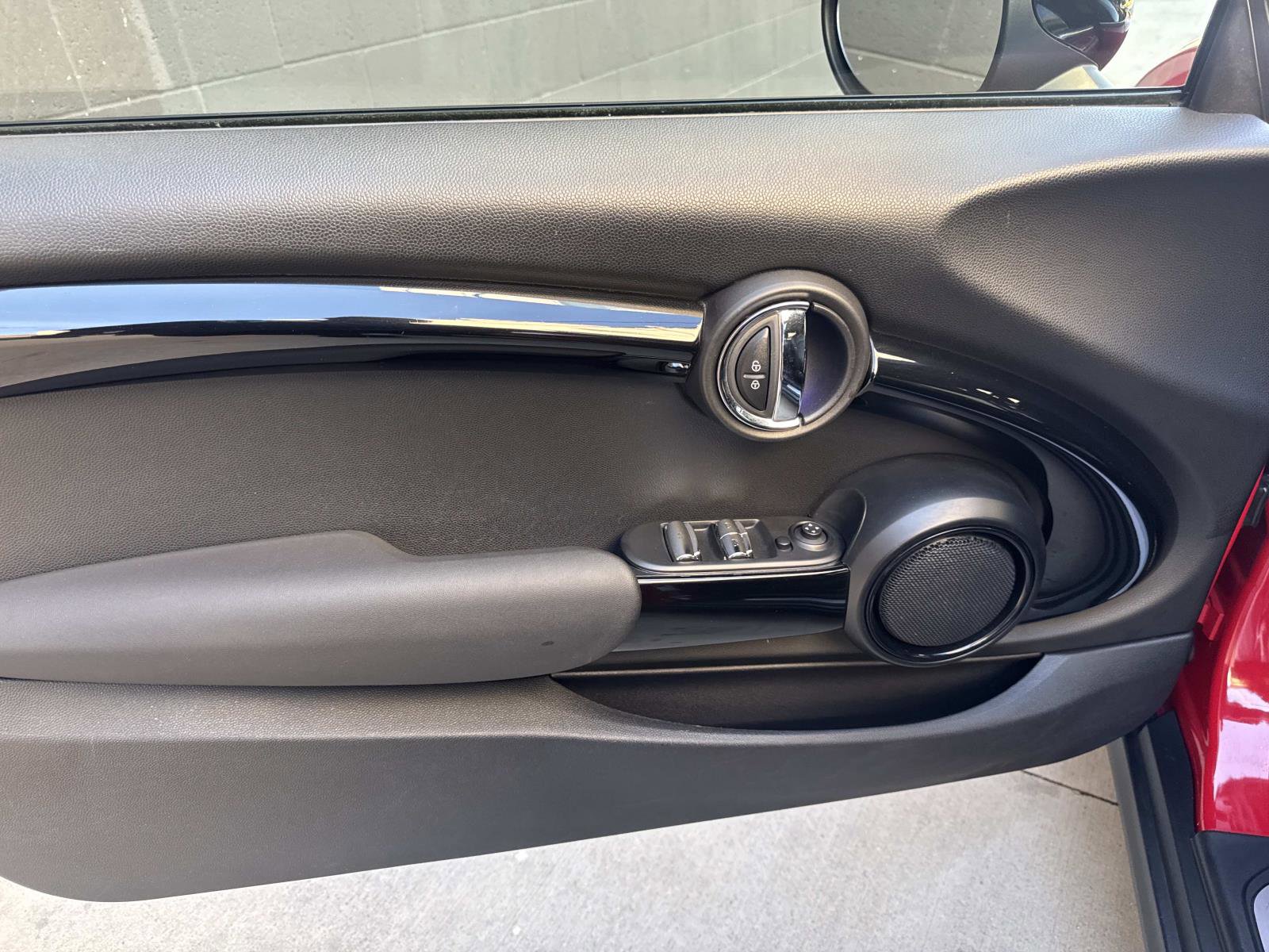 Used 2019 MINI Cooper Convertible FWD image 7